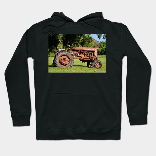 Rusty Vintage Tractor Hoodie by Cynthia48